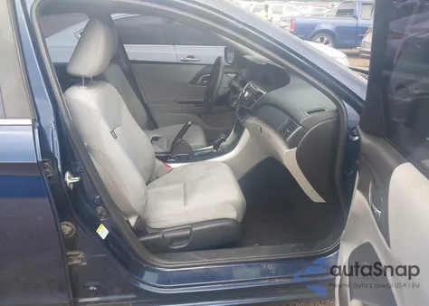 2015 Honda Accord Lx z USA, uszkodzony, nr VIN 1HGCR2F30FA139100